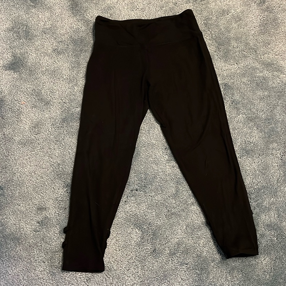 Victoria Secret Capri Black Leggings